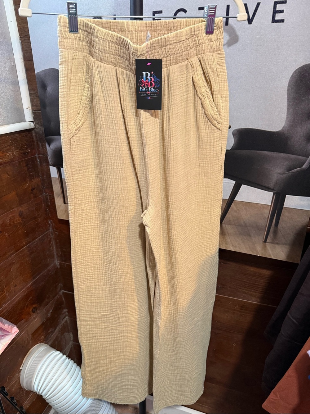 Zenana Outfitters Beige Wide-Leg Textured Lounge Pants - Picture 2 of 3